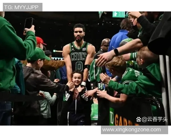 杰伦布朗调侃塔图姆康复迅速或将参加揭幕战